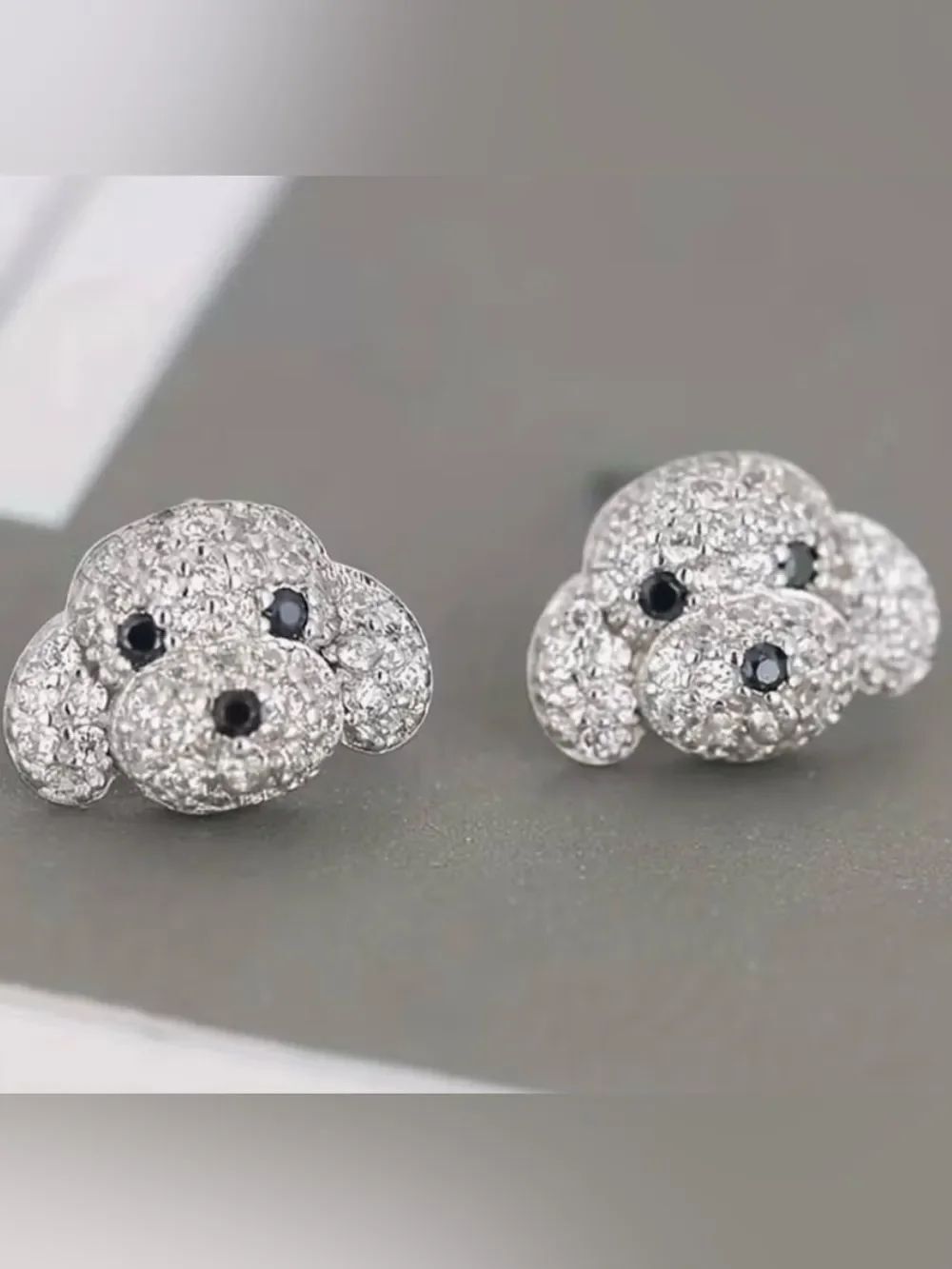 🐶 Betsey Johnson Sparkling Silver Dog Face Stud Earrings Pet-Inspired Jewelry 🐶